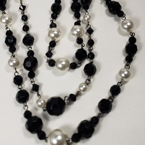 Stylish Multi-Layer Black and Off-White color Beaded Necklace - Elegant Women - Picture 5 of 9
